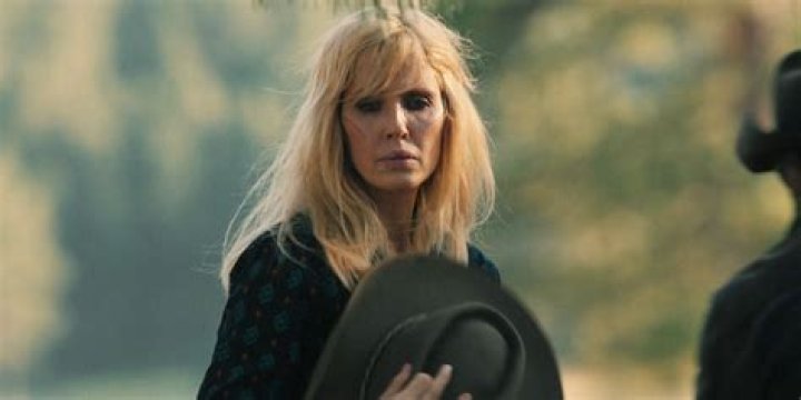 Fan Casting Cathy Moriarty as Beth Dutton, a financier and the daughter of John and Evelyn. in Yellowstone (90s) on myCast