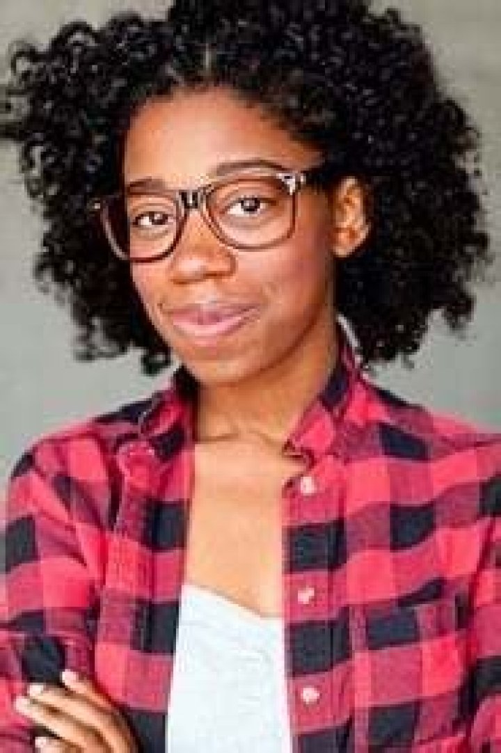 Fan Casting Diona Reasonover as Mirembe Hampton in That's Life on myCast