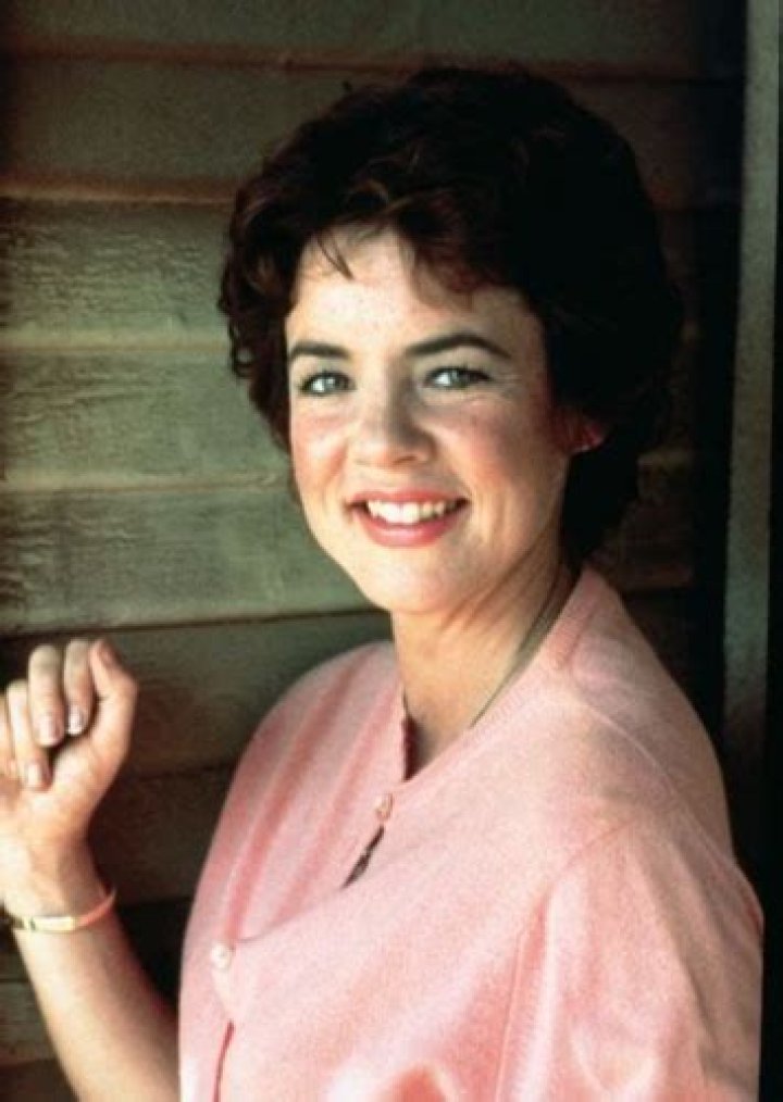 Fan Casting Elizabeth Gillies as Betty Rizzo in Grease on myCast
