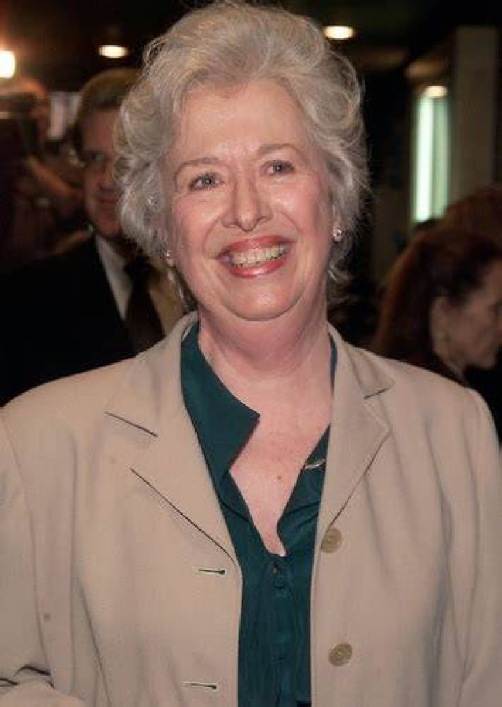 Fan Casting Geena Davis as Gloria Cheney in Mrs. Doubtfire Remake on myCast
