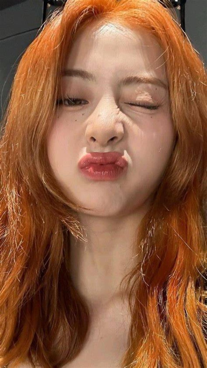 Fan Casting Huh Yunjin as Le Sserafim in Face Claims sorted by asian pop groups on myCast