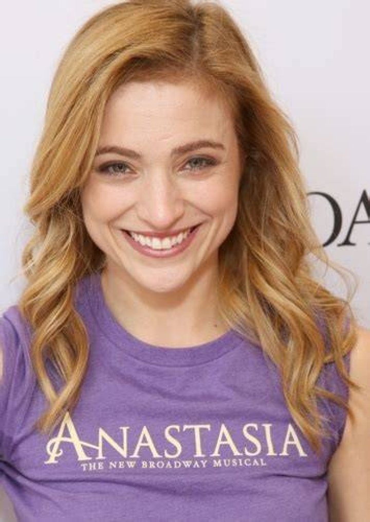 Fan Casting Laura Osnes as Julie Parrish in The King on myCast