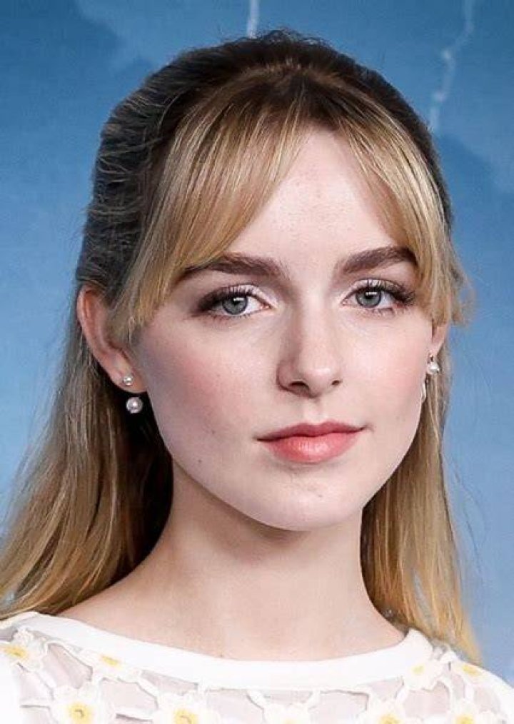 Fan Casting Mckenna Grace as Scottie King in The Descendants (TV Show) on myCast