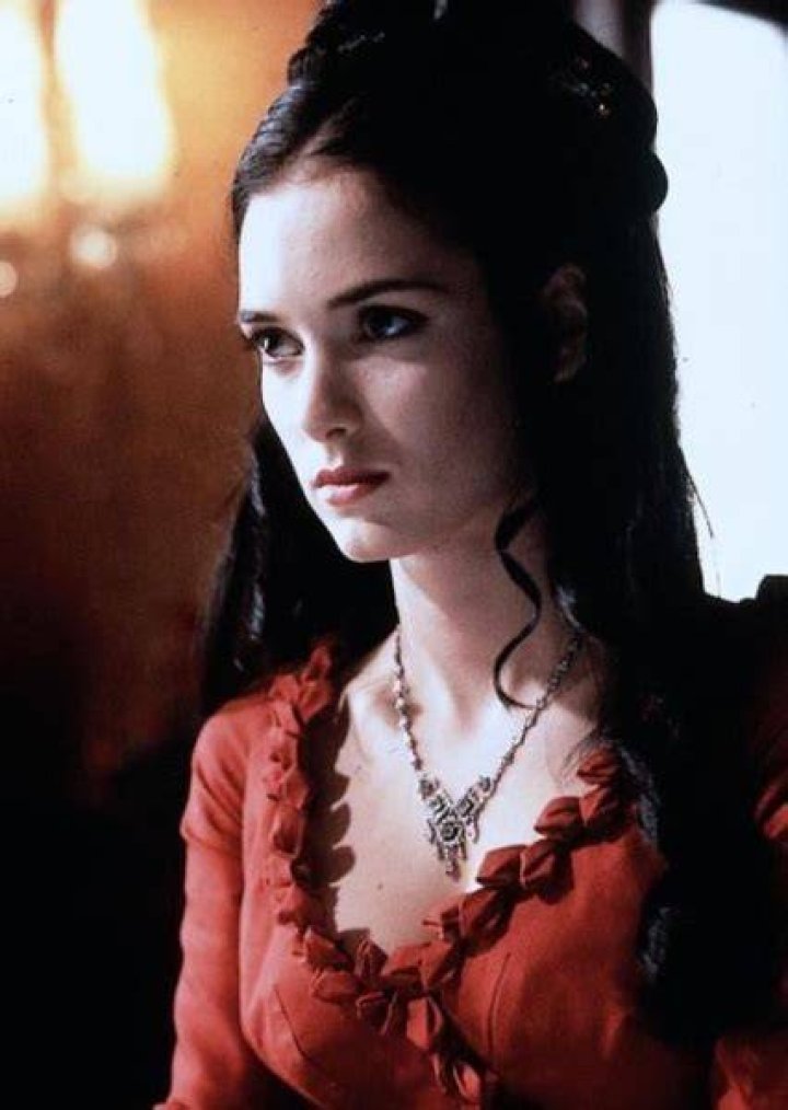 Fan Casting Vampirella as Barbara Leigh in Roles That Actors / Actresses Were ALMOST Casted on myCast