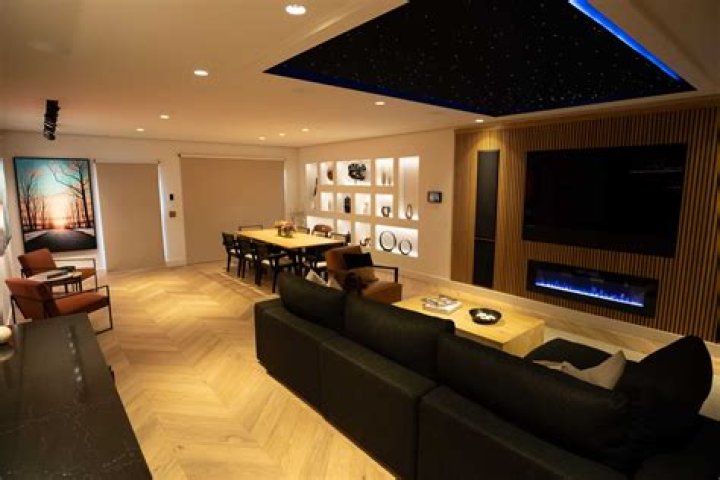 FrankEdward Home