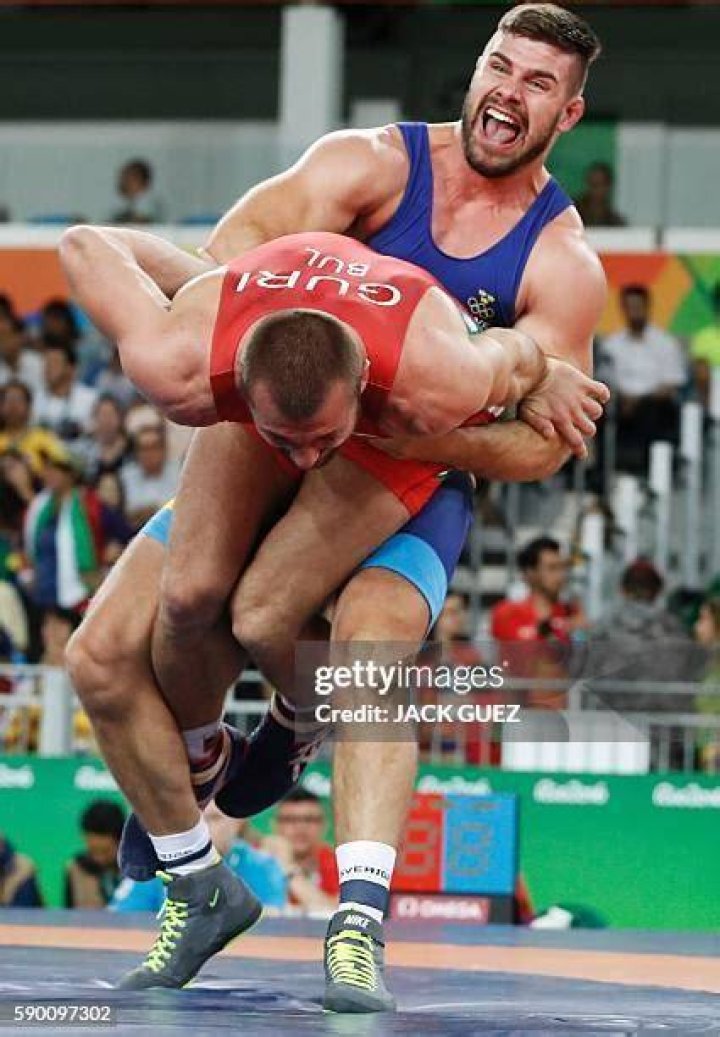 Funaki wrestles Carl Greco in Pro Wrestling Fujiwara Gumi