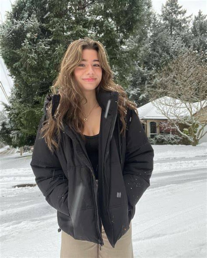 Gambar Tiktoker Mikayla Campinos Gatotkaca Search