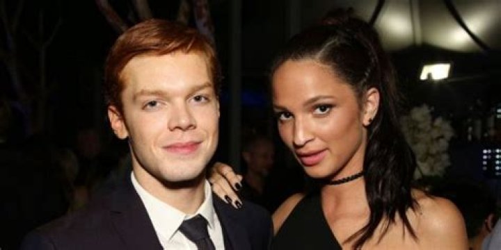 Gay Actor Cameron Monaghan Dating his Girlfriend, Know About his