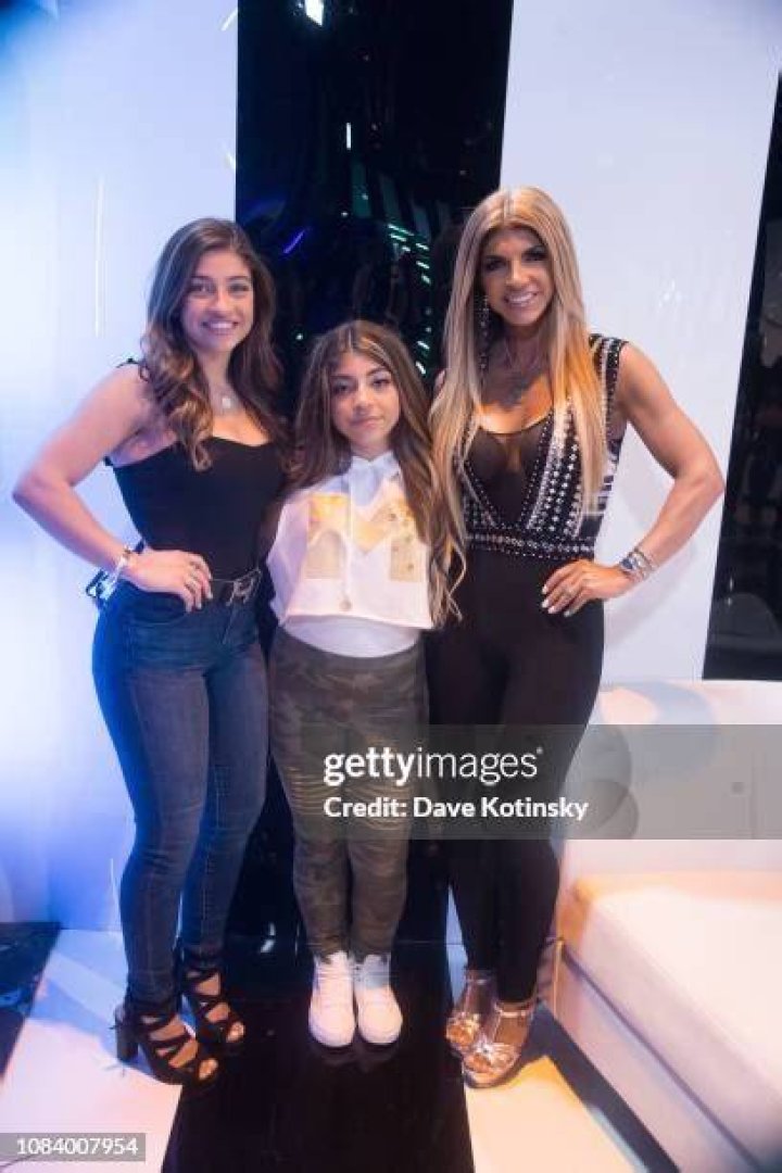 Gia & Milania Giudice Show Off Their Baby Shower Style Photos The