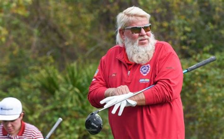 Golf’s Controversial 0 Iron: John Daly Once Revealed His Verdict About the
Mythical Club