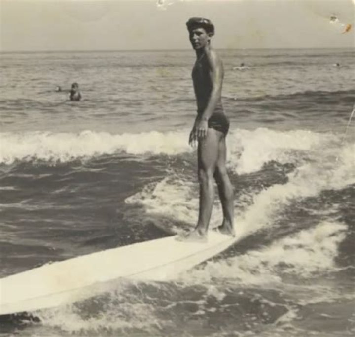 “He Meant Everything”: Surfing Community Mourns the Saddening Loss of
99-Year-Old ‘Pioneer’