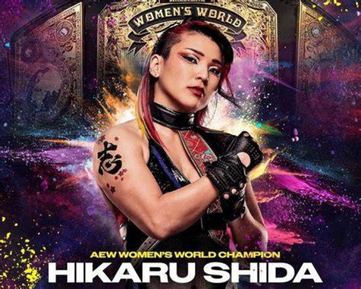 Hikaru Shida and Kana (aka WWE's Asuka)