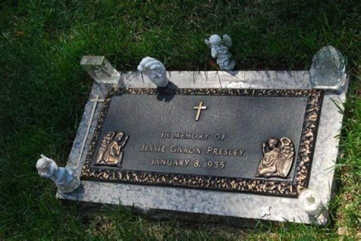 His twin brother Jessie Caron Presley Elvis presley family, Graceland