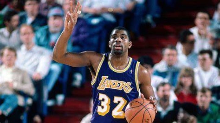 “His Wife Likes It”: Bodybuilding Helped Magic Johnson Bust Huge Myth Around
Bulking for NBA Players