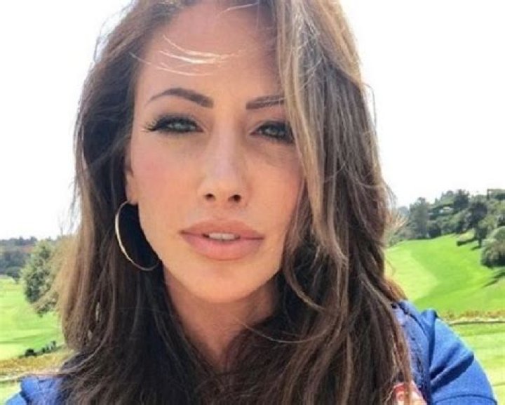 Holly Sonders Biography, Age, Wiki, Height, Weight, Boyfriend, Family