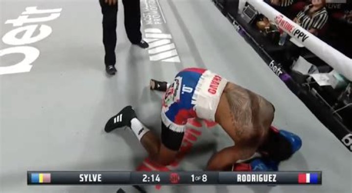 “Holy Mother of God”: Ashton Sylve Sends Fans in Frenzy With Vicious Body Shot
Knockout Win Against William Silva at Jake Paul vs. Nate Diaz