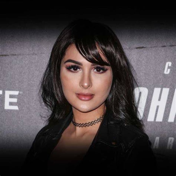 How Old is Sssniperwolf HarryqoBanks