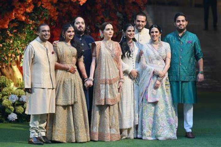 How Tall Is Mukesh Ambani