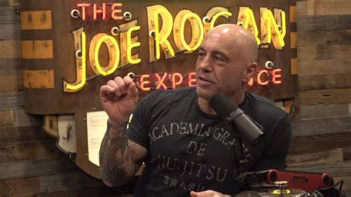 “I Am Gonna Figure It Out” – 55-Year-Old Joe Rogan Finally Goes for a Cosmetic
Change but That’s Not All There Is to It