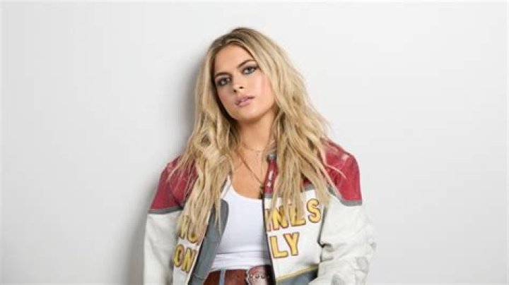 INTERVIEW Alana Springsteen on New Single California off the record