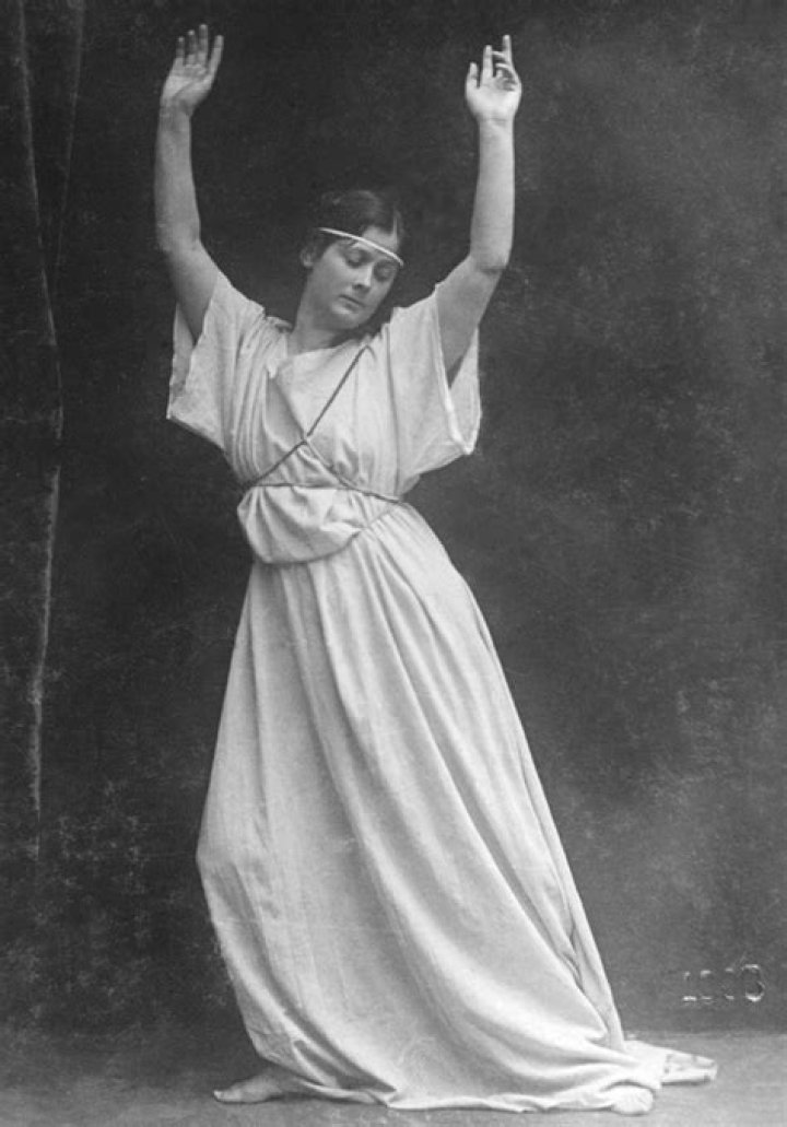 Isadora Duncan, the Biggest Dancer in the World TVARK