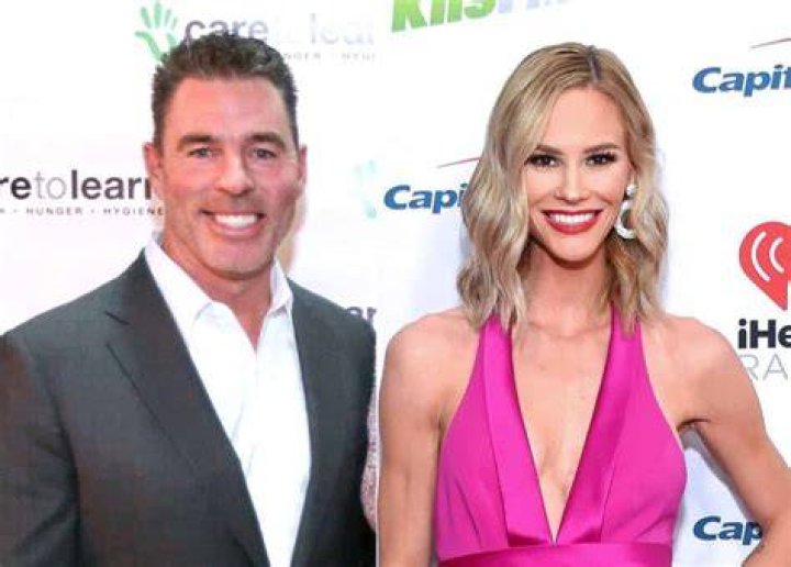 Jim Edmonds gives tour of home and even makes coronavirus joke after
