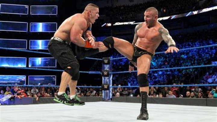 John Cena v Randy Orton Bragging Rights 2009 Cropped