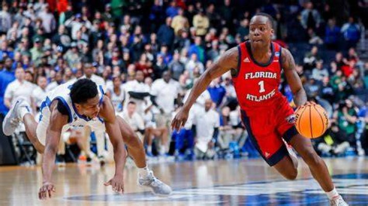 Johnell Davis: Withdraws From the NBA to Shine in NCAA, All You Need to Know
About 22YO Star