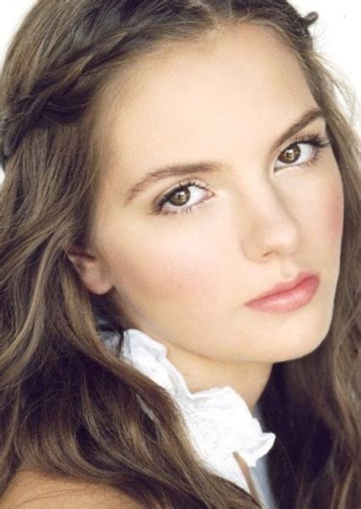 Jolie Vanier Fan Casting