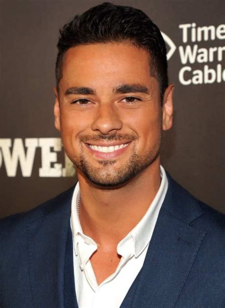 J.R. RAMIREZ Biographie et filmographie