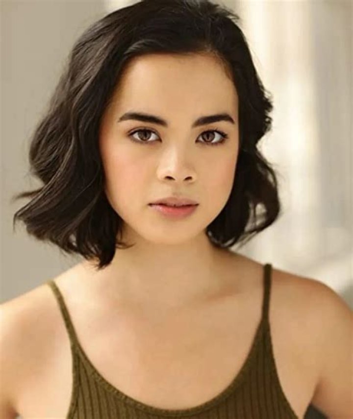 Julia Rehwald Biography, Height & Life Story Super Stars Bio