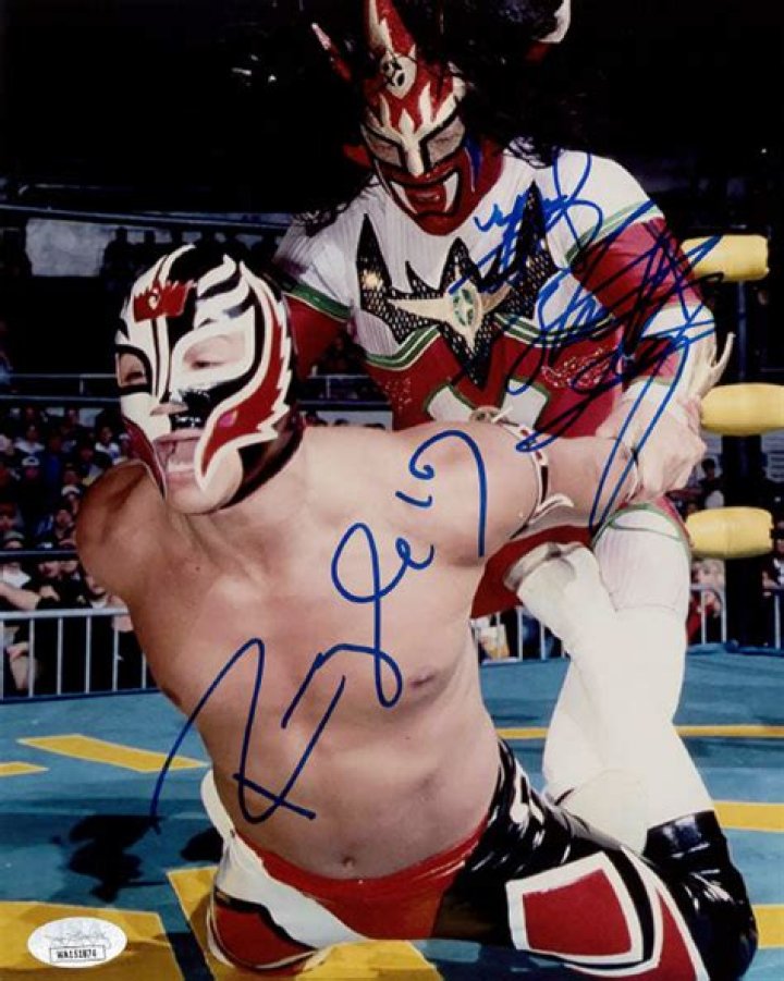 Jushin Liger v Rey Mysterio