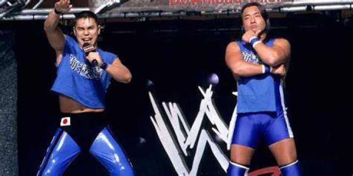 Kai En Tai attacking Val Venis