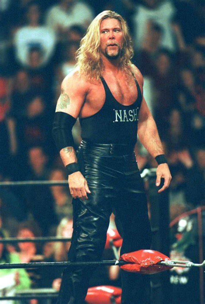 Kevin Nash in Chick Fight 