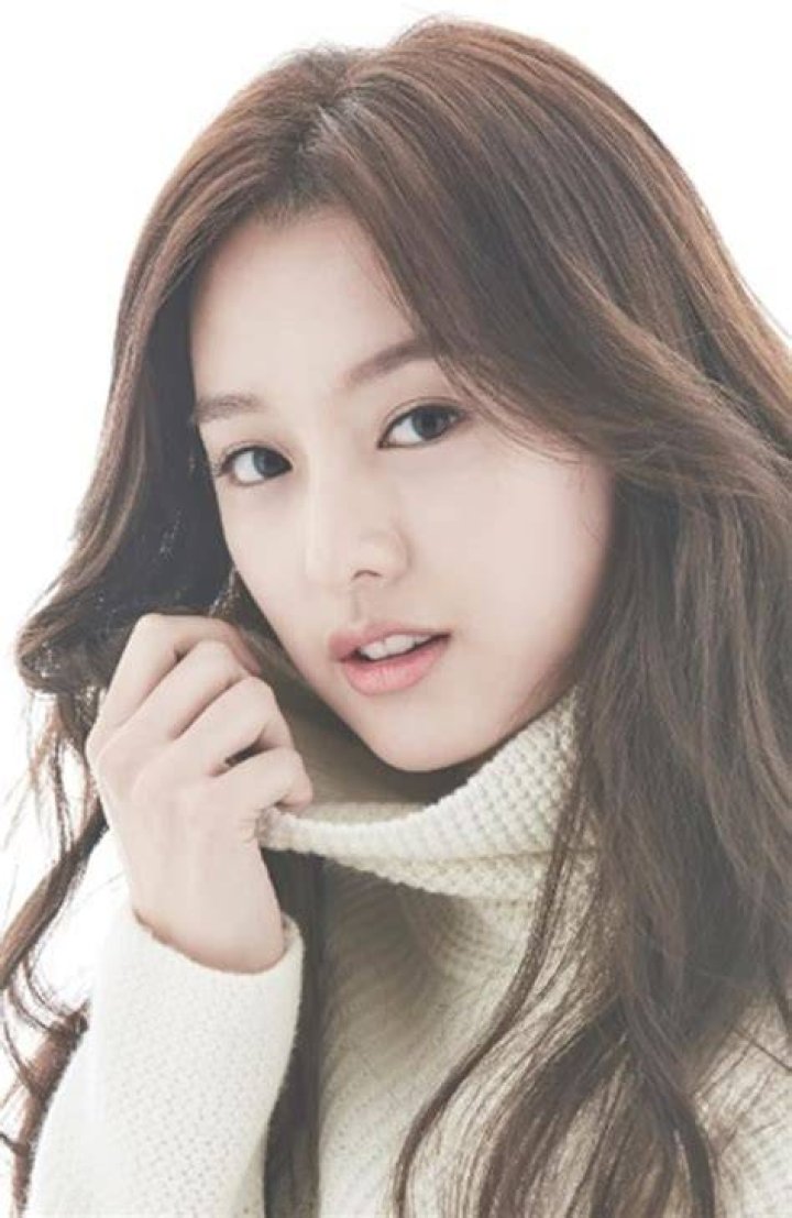 Kim Jiwon (Actress) Height, Weight, Age, Movies, Biography, News