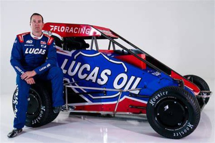 Kyle Busch Confirms his Participation in the Lucas Oil Tulsa Shootout