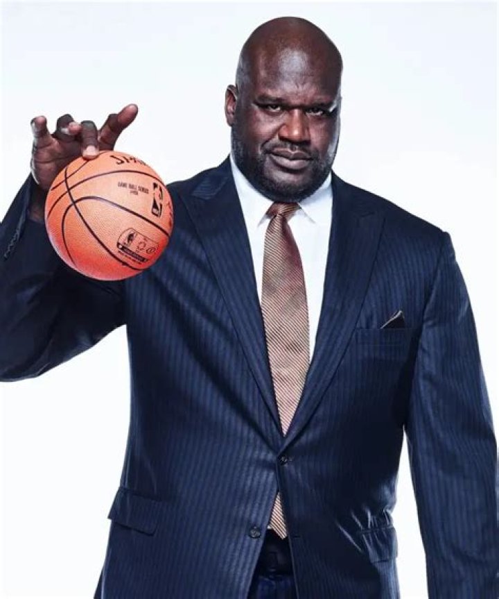 “Liar” Shaquille O’Neal Spills Out $200,000,000 Worth American Singer’s Address
Just to Prove Himself Against Charles Barkley’s Pestering: “Please Tweet Me
Brother”