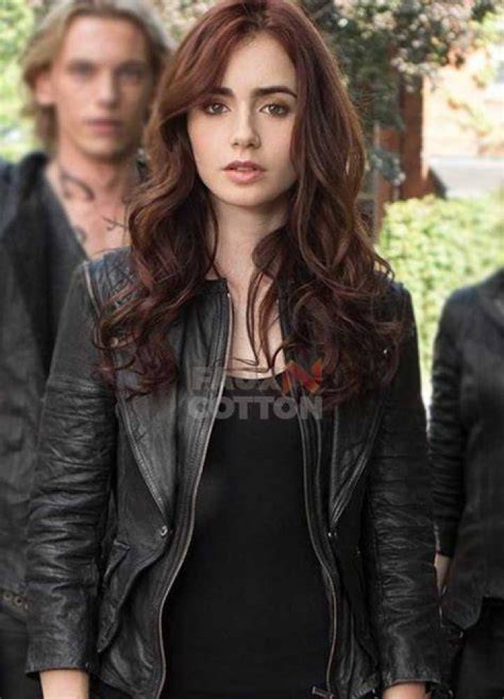 Lily Collins as Clary fray in Cast of Shadowhunters reboot