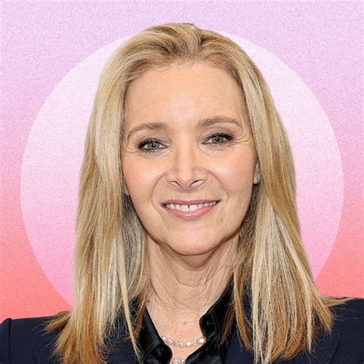 Lisa Kudrow as Caroline Forbes in The Vampire Diaries (1989-1997)