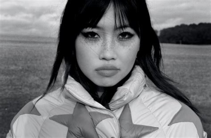 Listen Beabadoobee covers 'Don't You About Me)'. Coup De