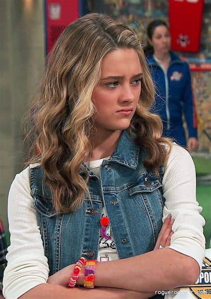 Lizzy Greene as Young Eponine in Les Miserables