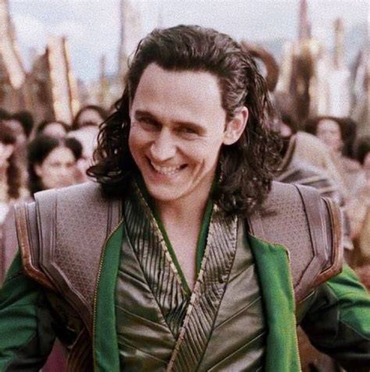 Loki smile! Tom Hiddleston Loki, Thor Loki, The Thor, Loki Avengers