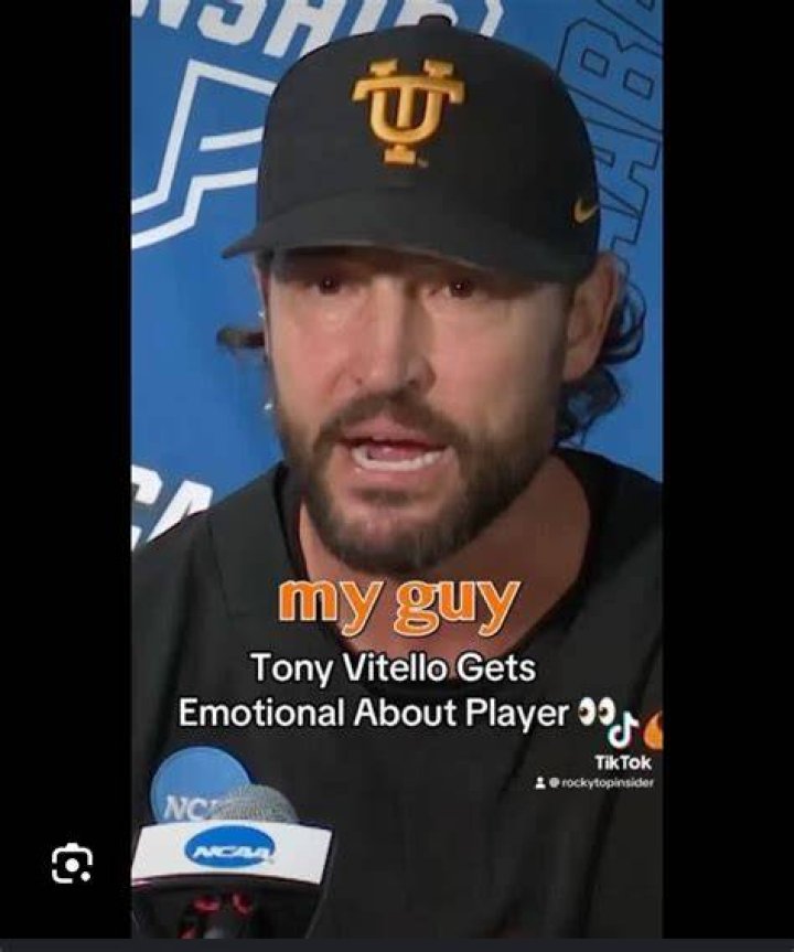 Love Hits Tony Vols Baseball Coach Tony Vitello Unveils Girlfriend..