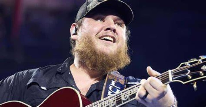 Luke Combs On Politics In Country Music &ldquo;Nobody Can Agree To Disagree