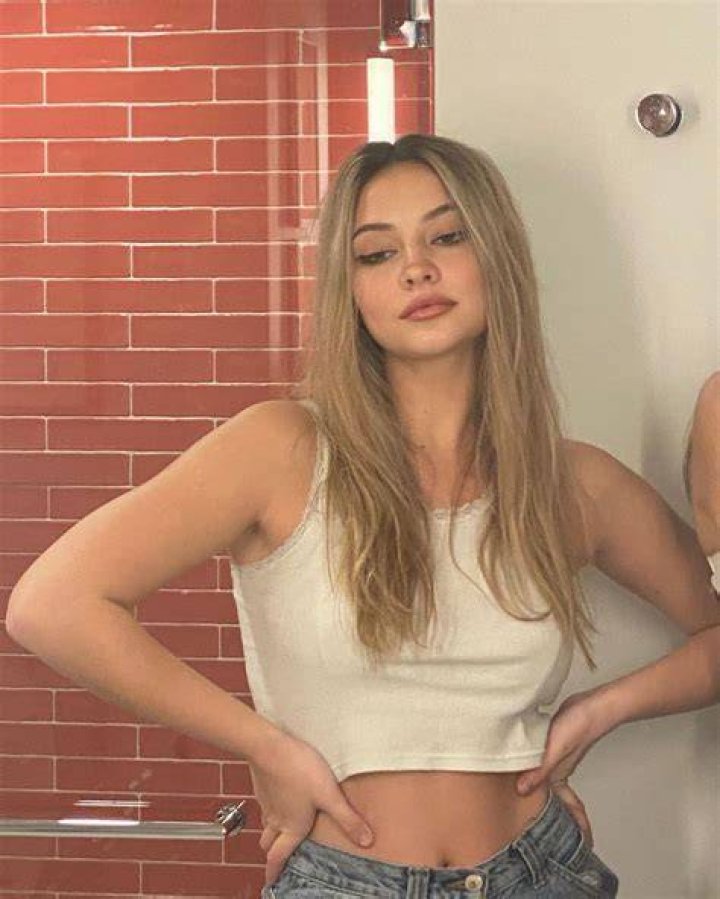 Madelyn Cline Social Media Photos 06/17/2020 &bull; CelebMafia