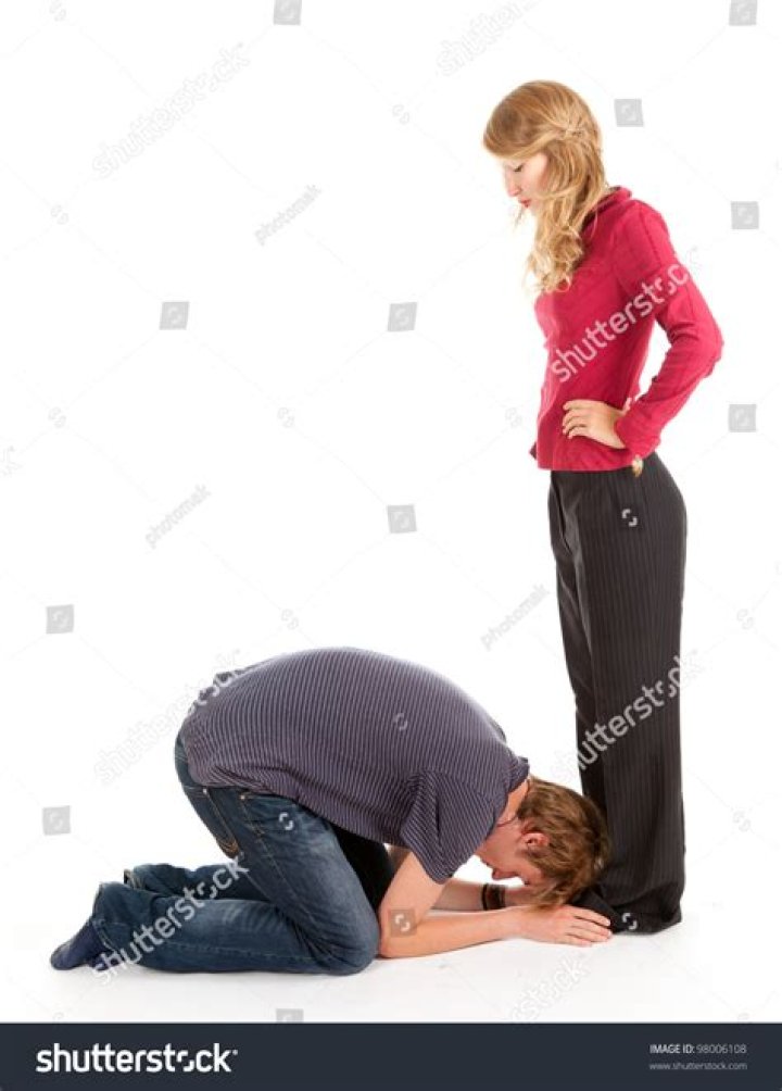 Man begging girlfriend hires stock photography and images Alamy