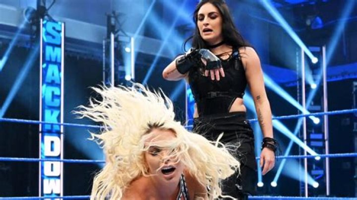 Mandy Rose vs Sonya Deville WWE