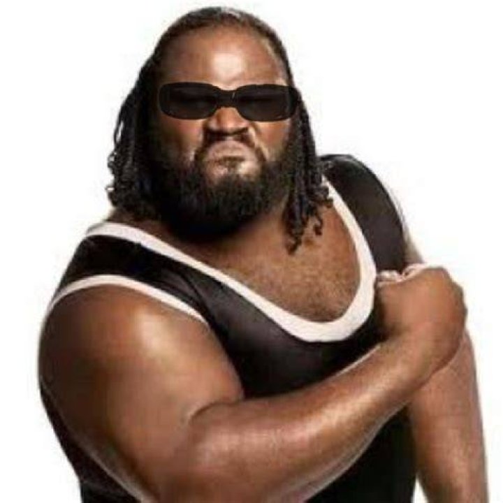 Mark Henry as Dexter &ldquo;Dex&rdquo; DeShawn in Cyberpunk 2077