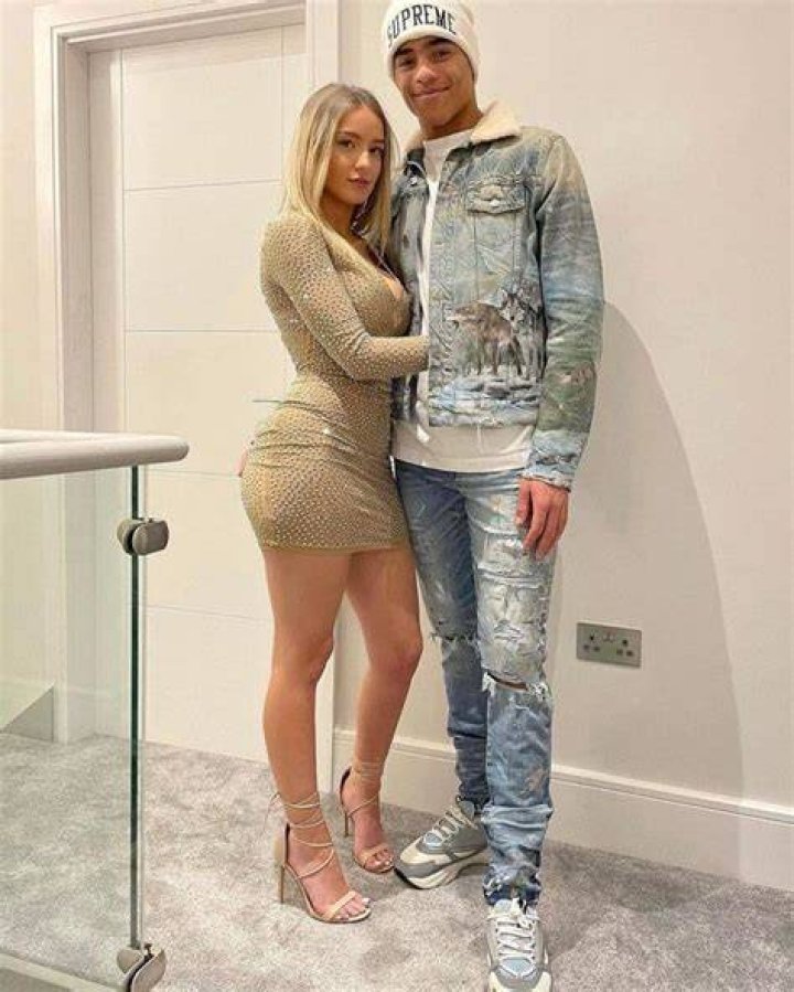 Mason Greenwood And Harriet Robson: A Deep Dive Into Their Relationship