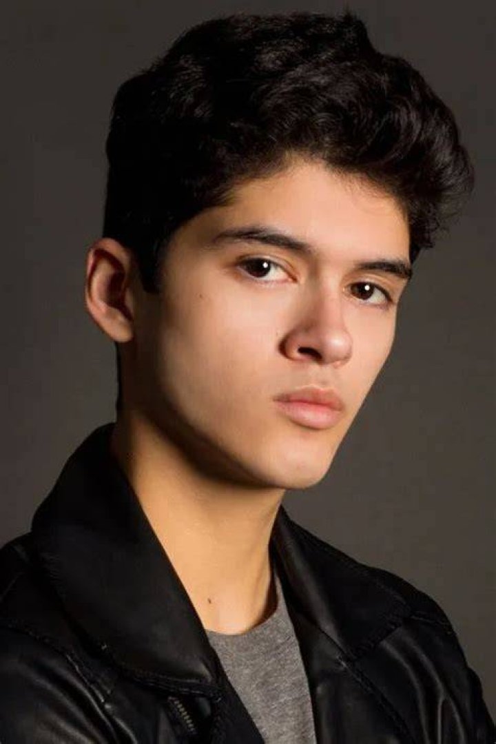 Max Pelayo Fan Casting